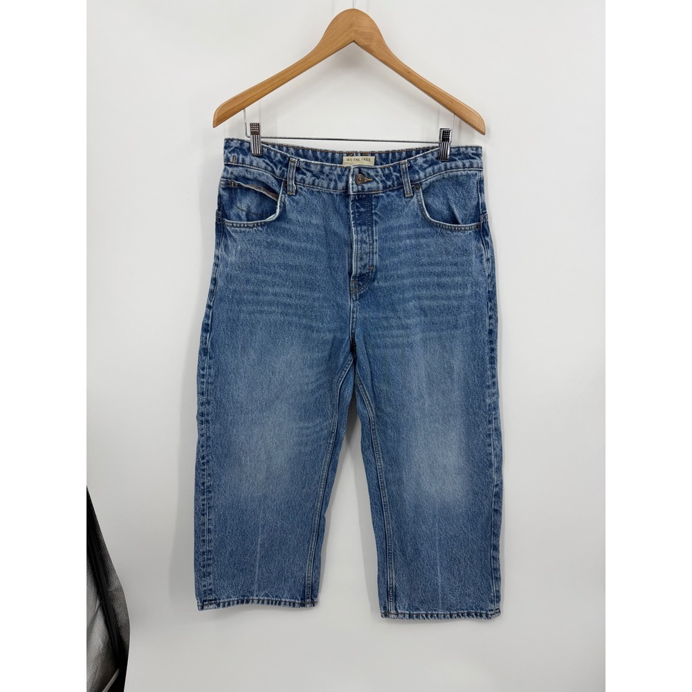 We The Free Deep Trance Dropped Boyfriend Jeans sz 30 Blue Wash Cropped